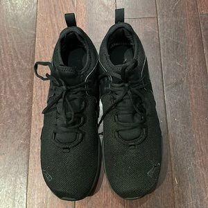 Black Puma Sneakers size 11